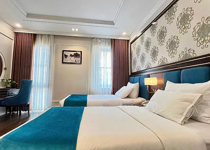 Khách sạn Ruby Queen Hạ Long